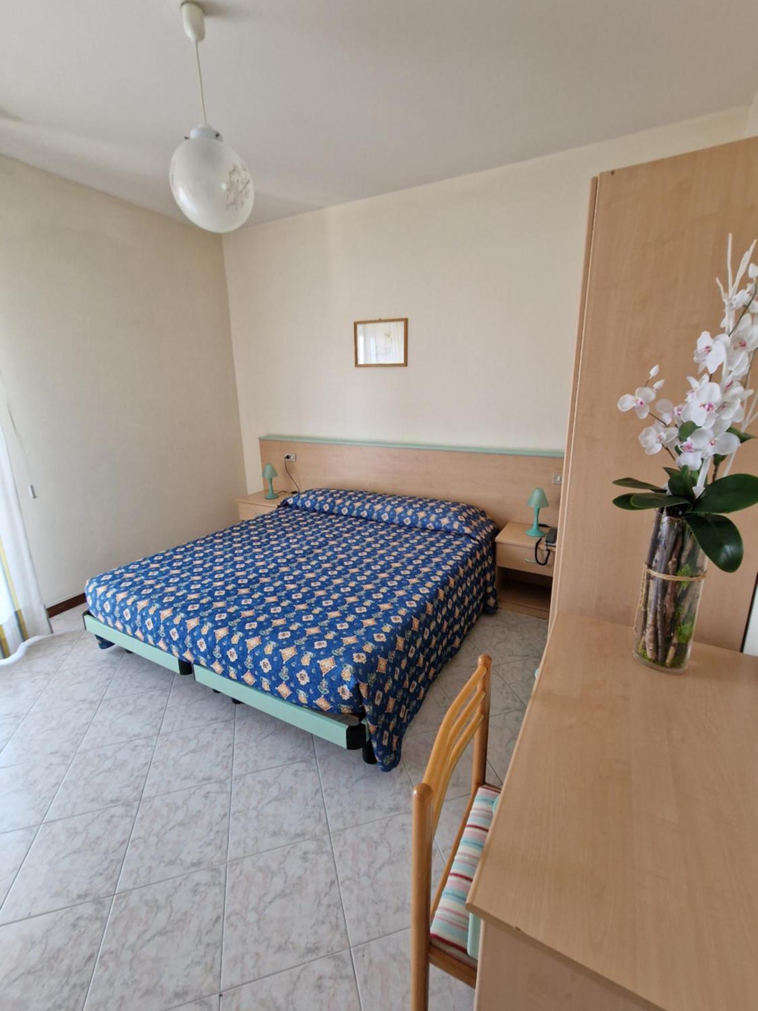 ביביונה Hotel Di Giovanni חדר תמונה
