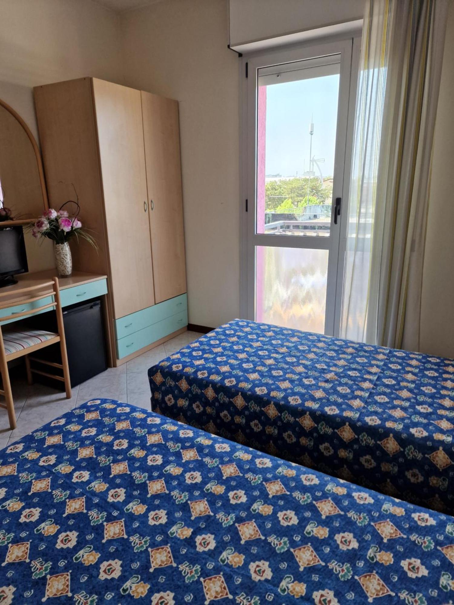 ביביונה Hotel Di Giovanni חדר תמונה
