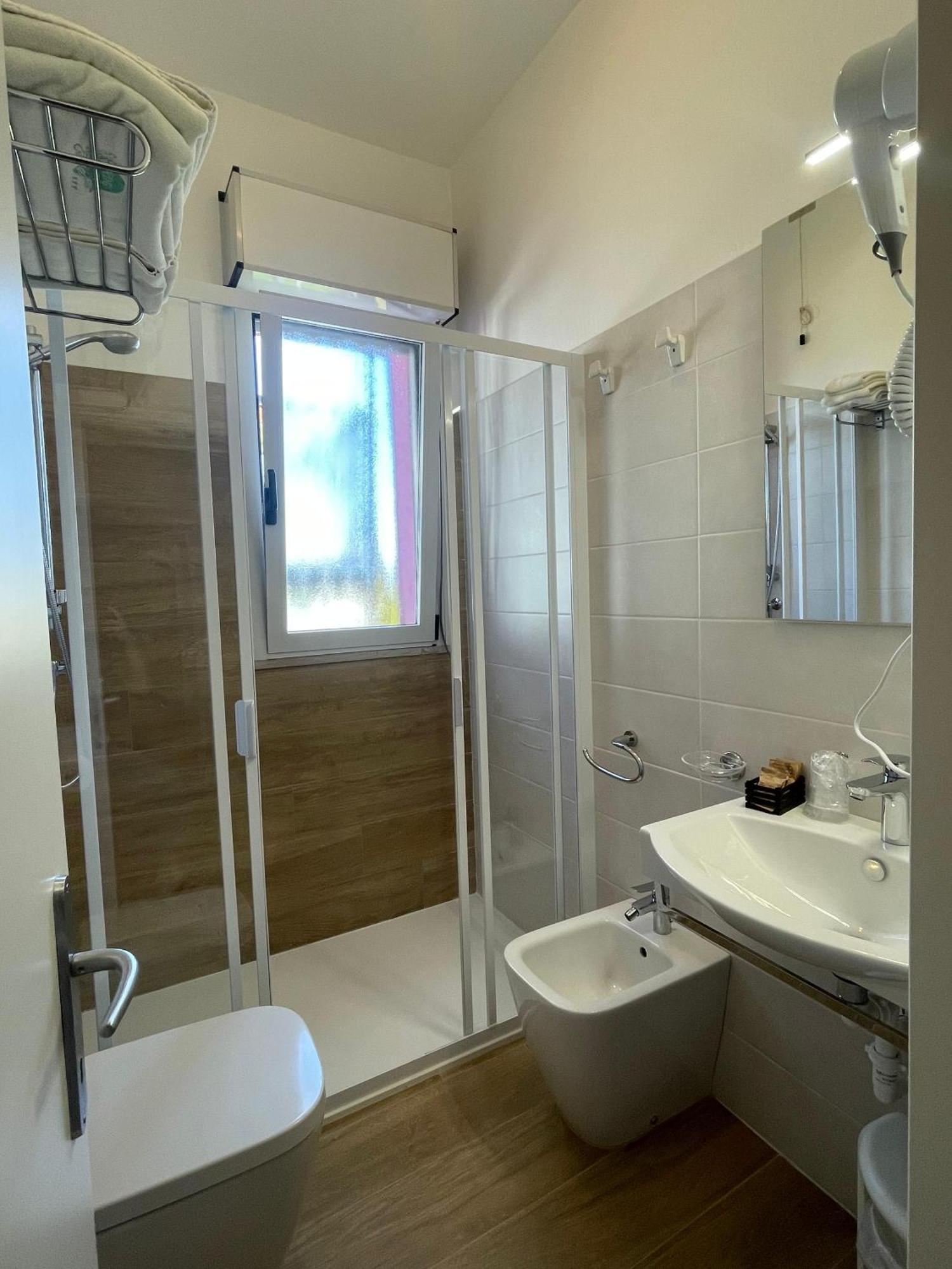 ביביונה Hotel Di Giovanni מראה חיצוני תמונה